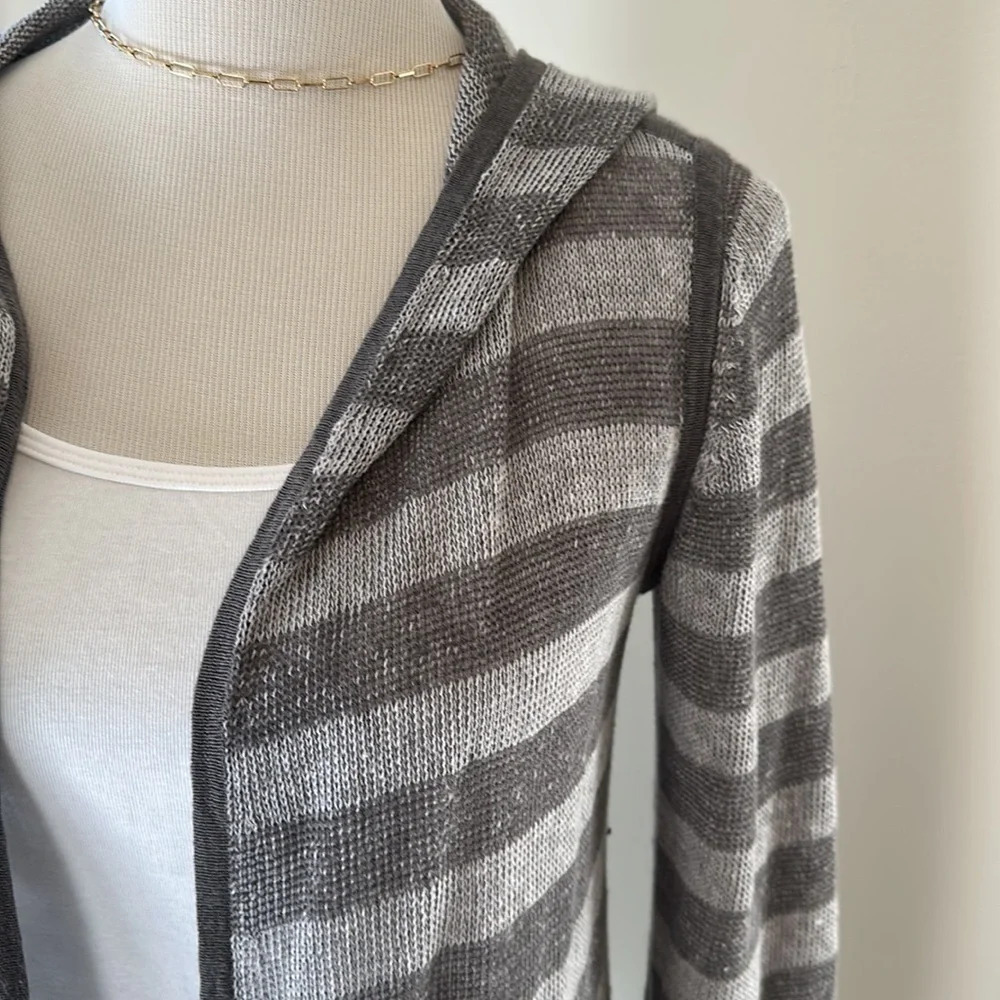 Eileen Fisher Organic Linen Open Hoody, Size XS, Like New - Picture 3 of 8